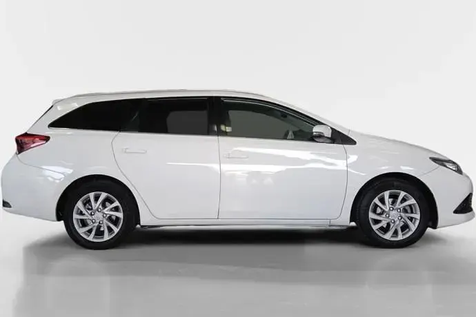 Usado Toyota Auris Active 116 CV (85 kW) 2016 Familiar