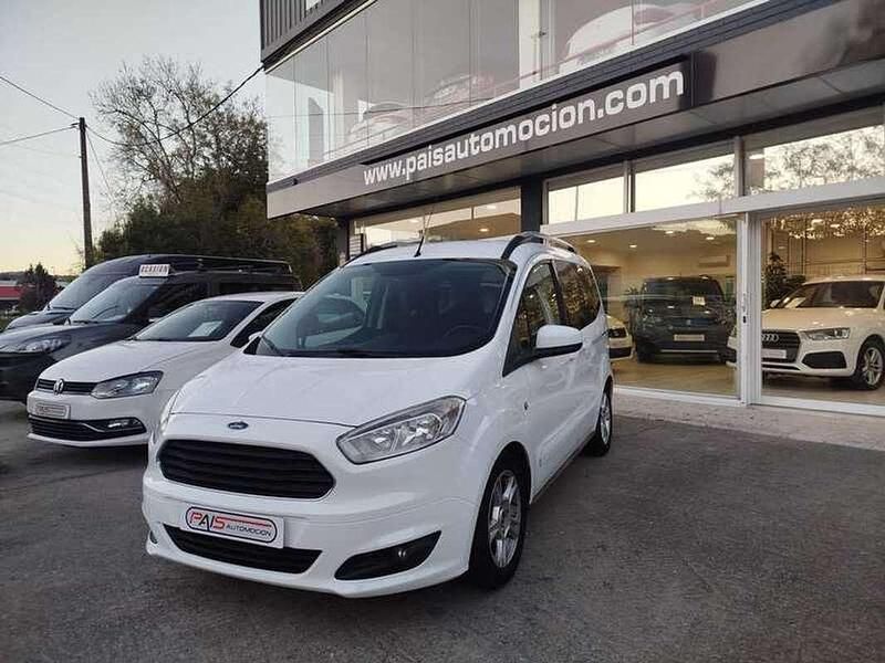 Blanco Usado 2016 Ford Tourneo Courier Trend Monovolumen | 10.490 € (Precio justo) - Imagen 1/4