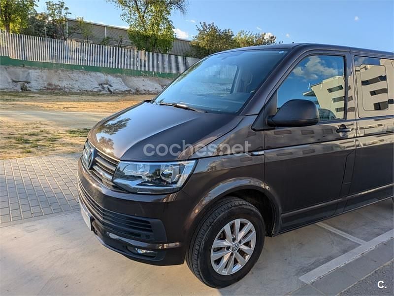 Usado VW Caravelle Trendline 150 CV (110 kW) 2018 Marrón Van