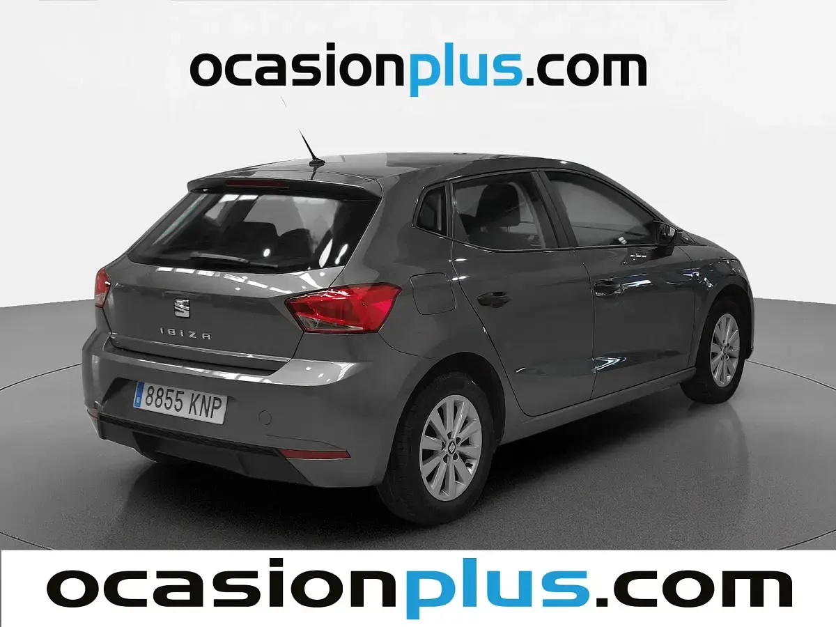 Usado Seat Ibiza Reference 95 CV (69 kW) 2018 Gris Utilitario