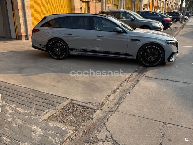 Usado Mercedes E53 AMG 585 CV (430 kW) 2024 Gris / plata Familiar