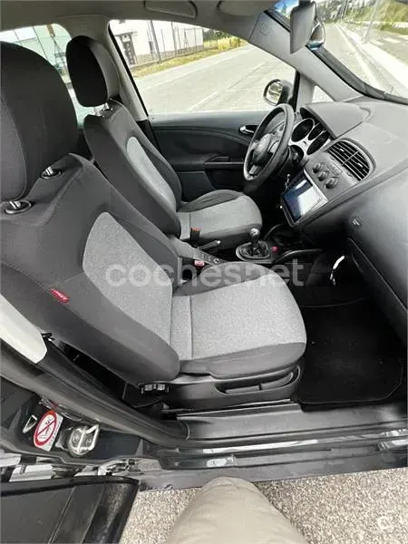 Usado Seat Altea Reference 102 CV (75 kW) 2007 Negro Monovolumen
