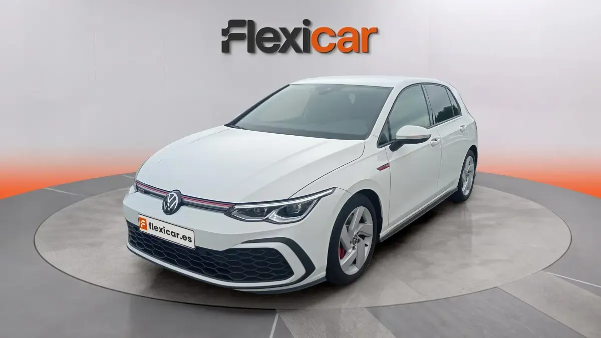 Usado VW Golf VIII GTI 245 CV (180 kW) 2020 Blanco Berlina