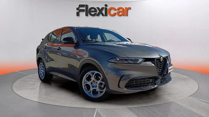 Usado Alfa Romeo Tonale Sprint 131 CV (96 kW) 2023 Gris SUV