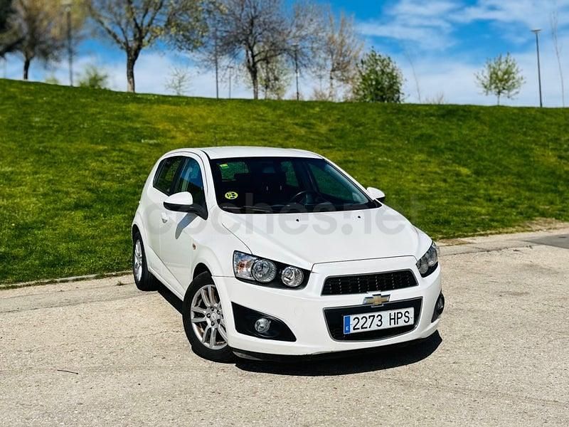Usado Chevrolet Aveo LTZ 95 CV (69 kW) 2013 Blanco Berlina