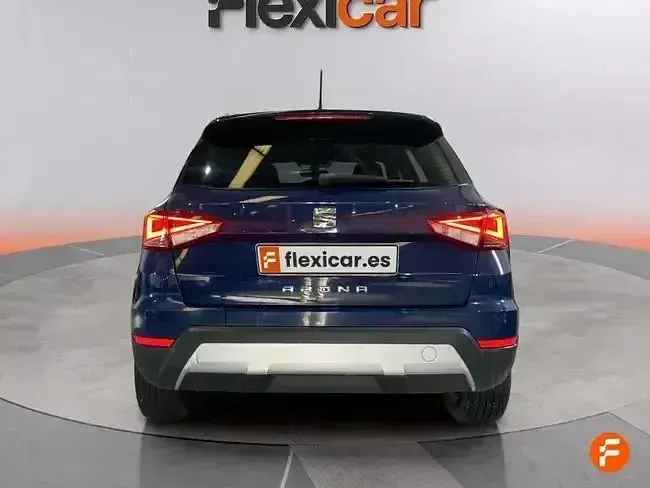 Używany Seat Arona XCELLENCE 115 KM (84 kW) 2018 Niebieski SUV