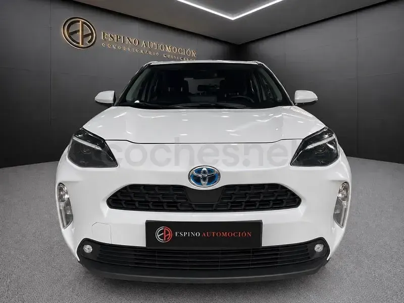 Usado Toyota Yaris Cross Active 116 CV (85 kW) 2023 Blanco SUV