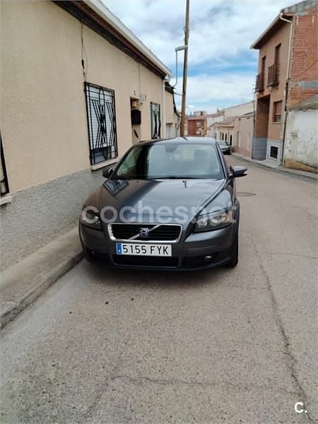 Usado Volvo C30 Summum 109 CV (80 kW) 2007 Beige Utilitario