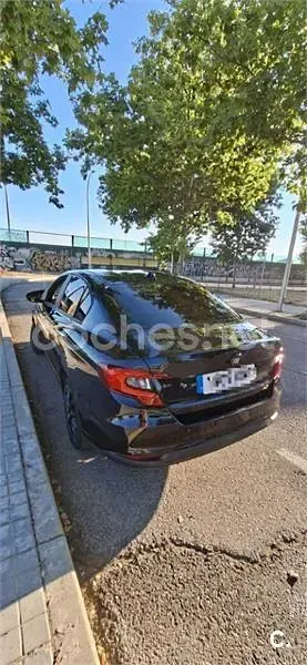 Usado Fiat Tipo Lounge 120 CV (88 kW) 2018 Negro Berlina