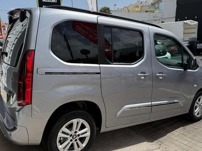 Usado Toyota Proace Verso Active 110 CV (80 kW) 2023 Gris / plata Familiar