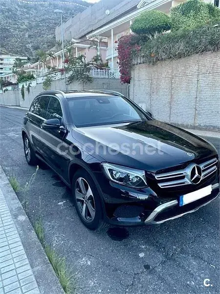 Używany Mercedes GLC220 Exclusive 170 KM (125 kW) 2017 Czarny SUV