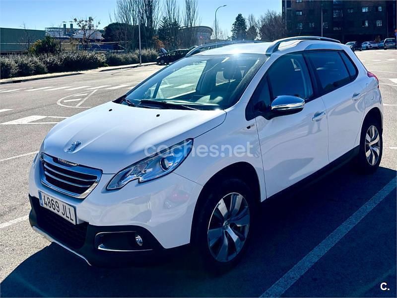 Usado Peugeot 2008 Style 100 CV (73 kW) 2016 Blanco SUV