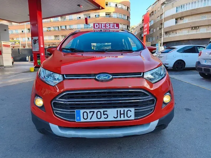 Usado Ford Ecosport 91 CV (66 kW) 2015 Naranja SUV