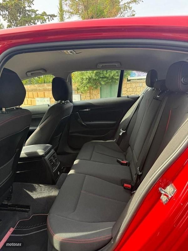 Usado BMW 116 Sport Line 136 CV (100 kW) 2012 Rojo Utilitario