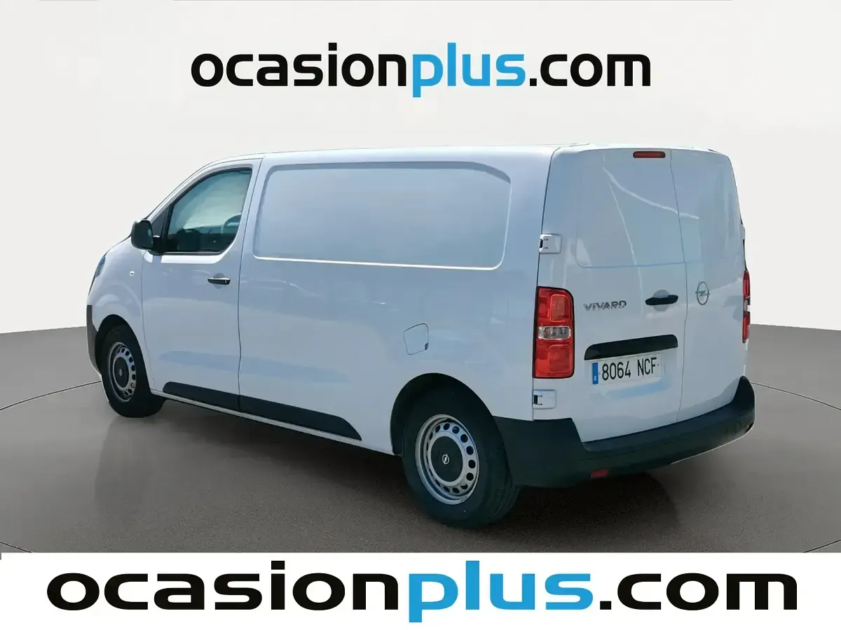 Usado Opel Vivaro-e Combi 120 CV (88 kW) 2025 Blanco Monovolumen