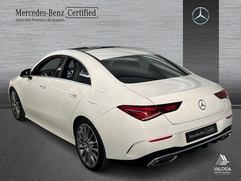 Usado Mercedes CLA180 AMG line 136 CV (100 kW) 2020 Blanco Berlina