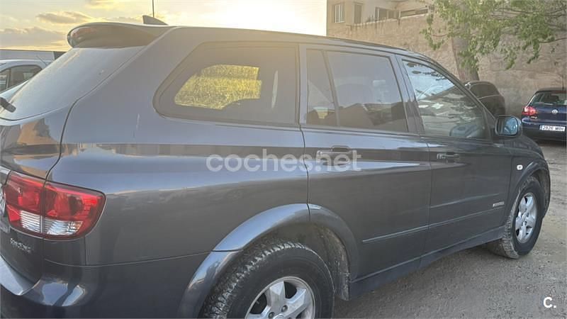Usado Ssangyong (KGM) Kyron 141 CV (103 kW) 2008 Negro SUV