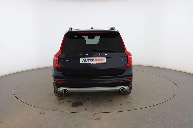Usado Volvo XC90 Momentum 235 CV (172 kW) 2018 Azul SUV