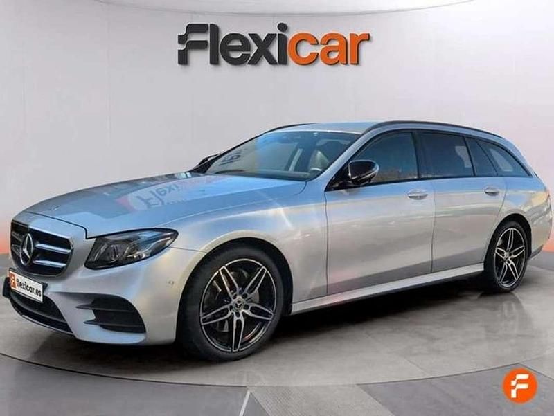 Usado Mercedes E220 194 CV (142 kW) 2020 Gris Familiar