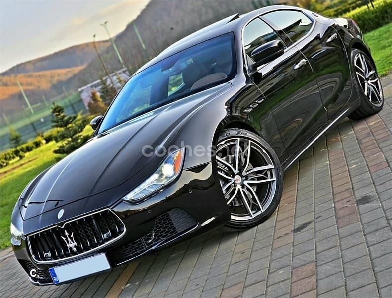 Usado Maserati Ghibli 410 CV (301 kW) 2014 Negro Berlina