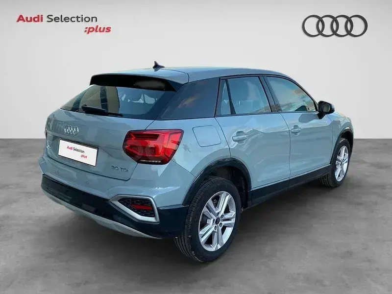 Usado Audi Q2 Advanced Plus 116 CV (85 kW) 2023 Gris / plata SUV