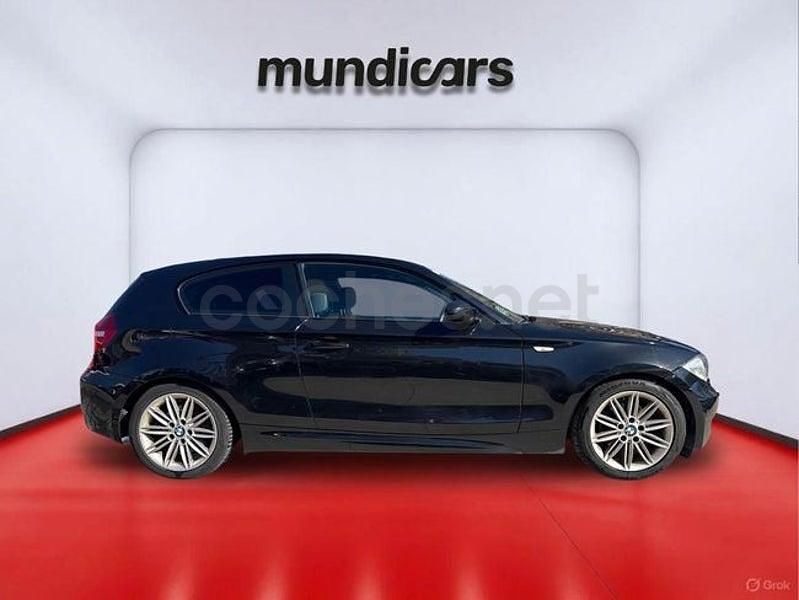 Usado BMW 118 143 CV (105 kW) 2010 Negro Utilitario