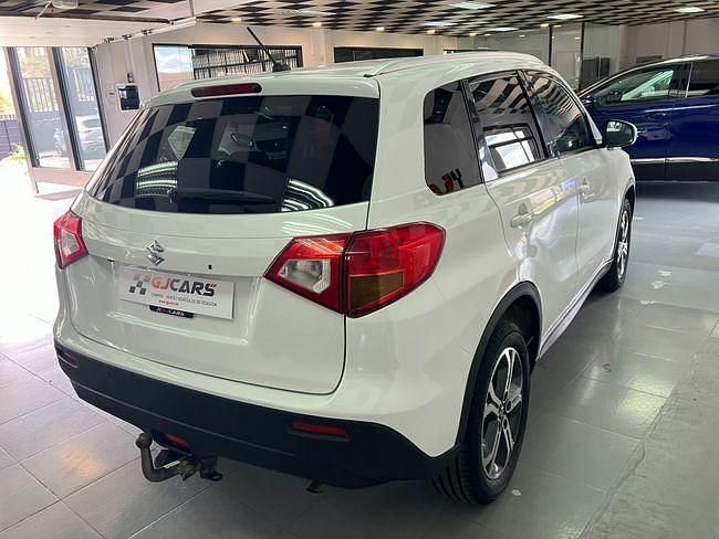 Usado Suzuki Vitara 120 CV (88 kW) 2018 Blanco SUV