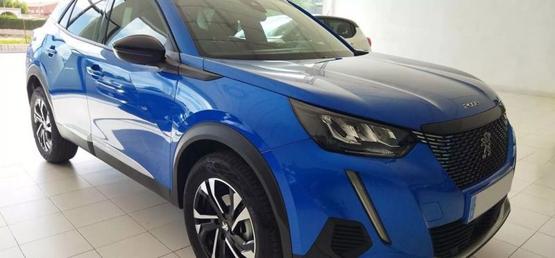 Esm bleu vertigo Usado 2023 Peugeot 2008 Allure SUV | 23.740 € - Imagen 1/4