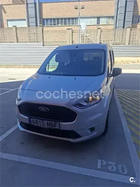 Usado Ford Grand Tourneo Connect Trend 120 CV (88 kW) 2019 Gris / plata Monovolumen