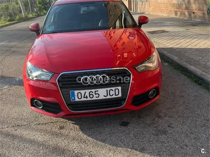 Usado Audi A1 Premium 86 CV (63 kW) 2015 Rojo Utilitario