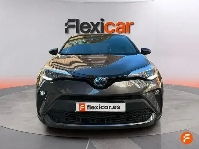 Usado Toyota C-HR Advance 122 CV (89 kW) 2020 Gris / plata SUV