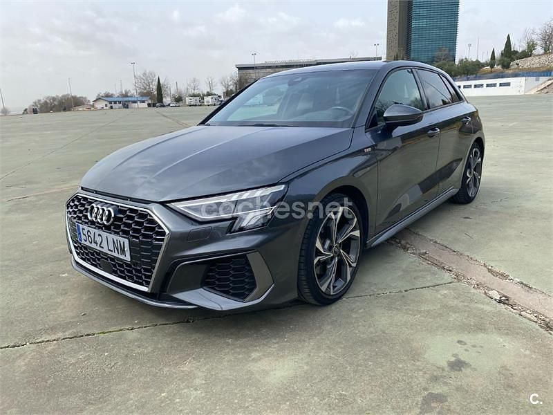Usado Audi A3 S-Line 150 CV (110 kW) 2021 Gris / plata Berlina