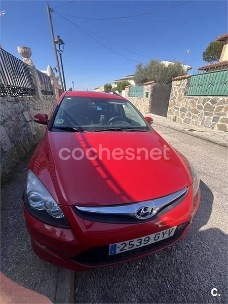 Usado Hyundai i30 GLS 128 HP (94 kW) 2010 Vermelho Carrinha