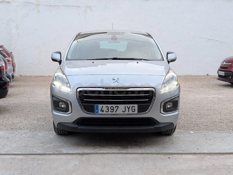 Usado Peugeot 3008 Access 115 CV (84 kW) 2014 Gris / plata Familiar