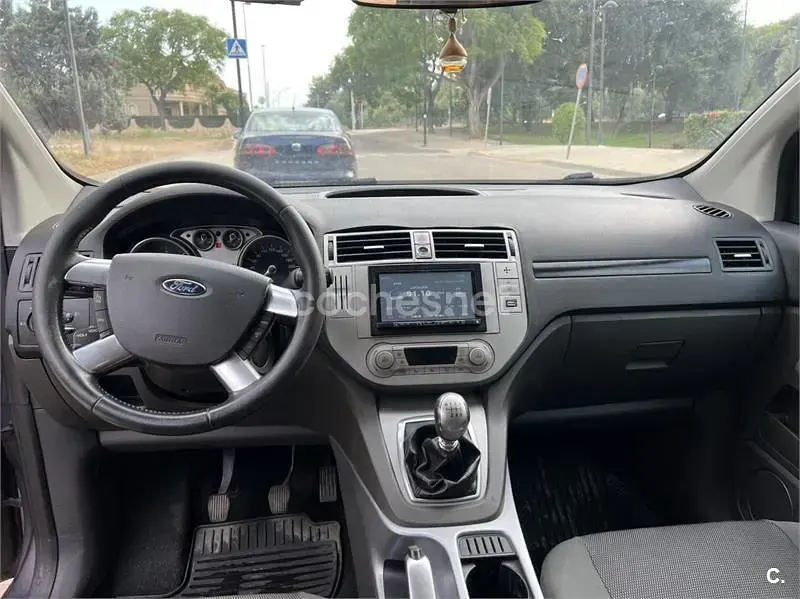 Usado Ford Kuga Titanium 140 CV (102 kW) 2012 Gris / plata SUV