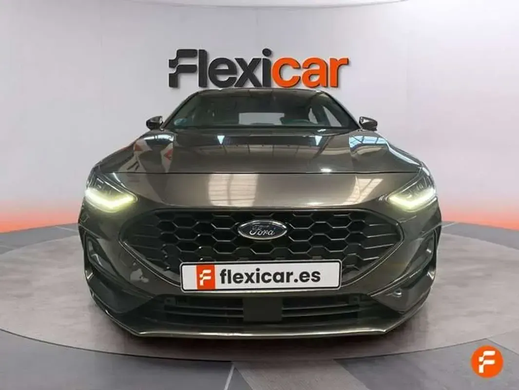 Usado Ford Focus ST-Line 125 CV (91 kW) 2022 Gris Berlina