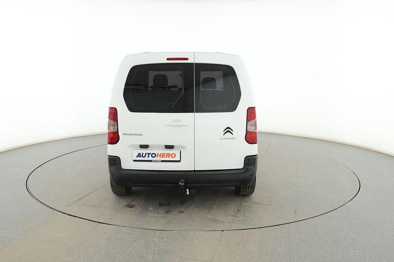 Usado Citroën Berlingo Feel 102 CV (75 kW) 2020 Blanco Monovolumen