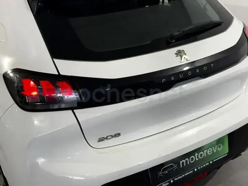 Usado Peugeot 208 Active 100 CV (73 kW) 2022 Blanco Utilitario