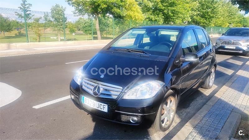 Negro Usado 2009 Mercedes A200 Avantgarde Monovolumen | 4700 € (Un poco caro) - Imagen 1/4