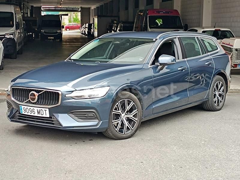 Azul Usado 2023 Volvo V60 Core Familiar | 28.900 € (Precio justo) - Imagen 1/4
