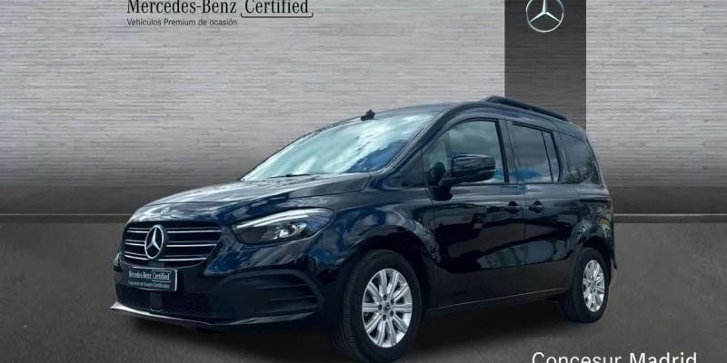 Negro Usado 2024 Mercedes 180 Berlina | 27.598 € (Caro) - Imagen 1/4
