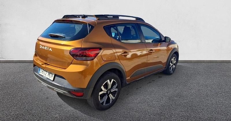 Usado Dacia Sandero Expression 110 CV (80 kW) 2023 Utilitario