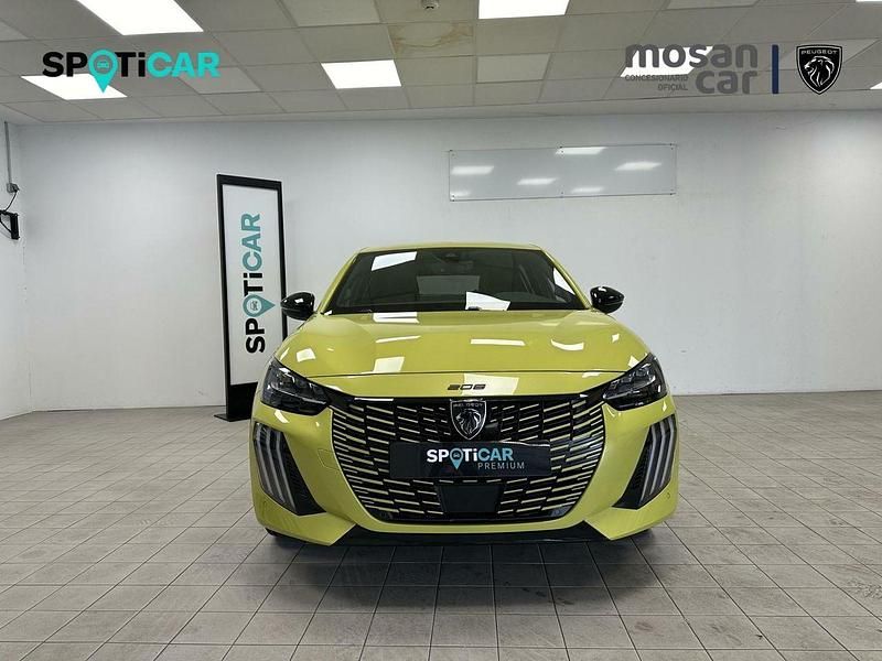 Usado Peugeot 208 GT 114 kW (156 CV) 2024 Amarillo Utilitario