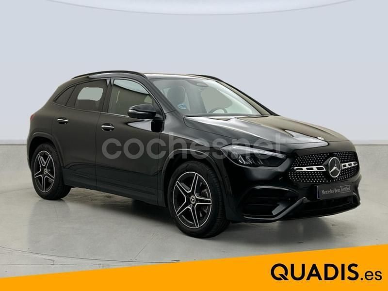 Usado Mercedes GLA200 163 CV (119 kW) 2025 Negro SUV