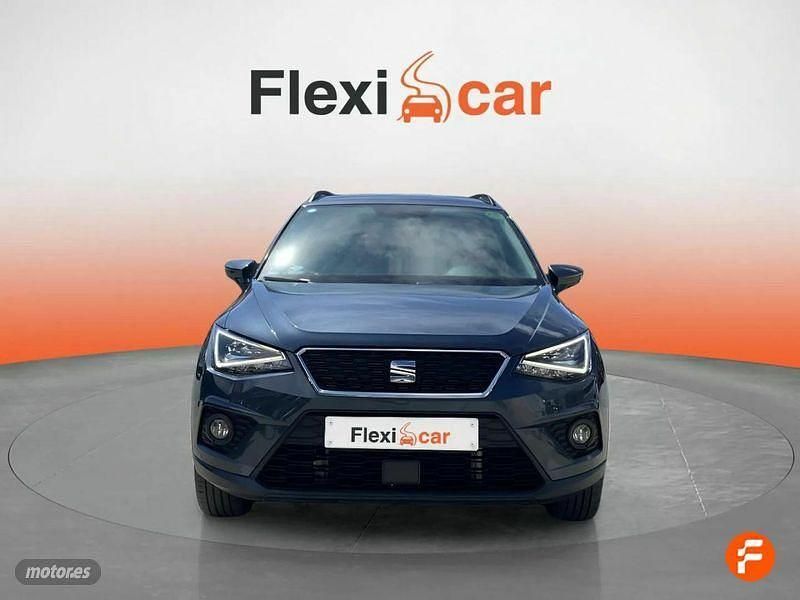 Usado Seat Arona Ecomotive 95 CV (69 kW) 2019 Gris SUV