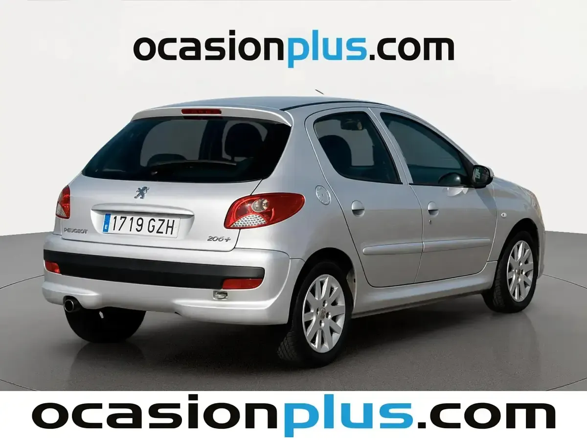 Usado Peugeot 206 70 CV (51 kW) 2010 Gris Utilitario