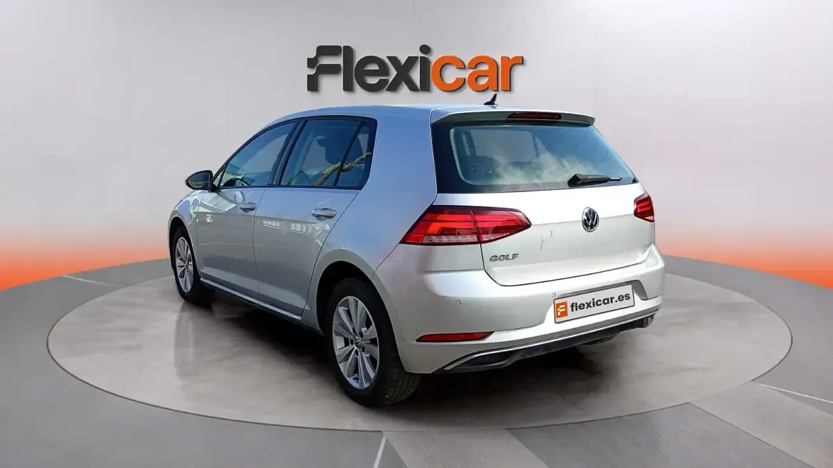 Usado VW Golf VII Advance 116 CV (85 kW) 2020 Blanco Berlina