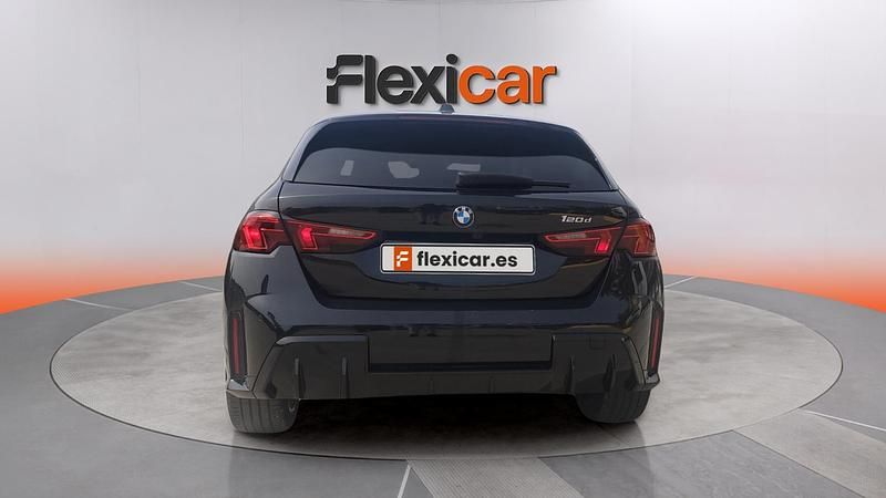 Usado BMW 118 150 CV (110 kW) 2025 Negro Utilitario