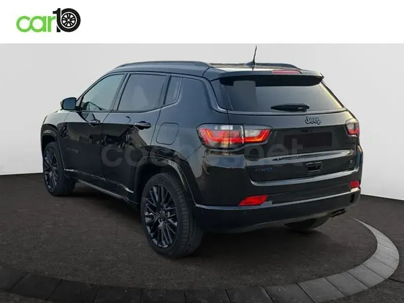 Usado Jeep Compass Trailhawk 240 CV (176 kW) 2021 Negro SUV