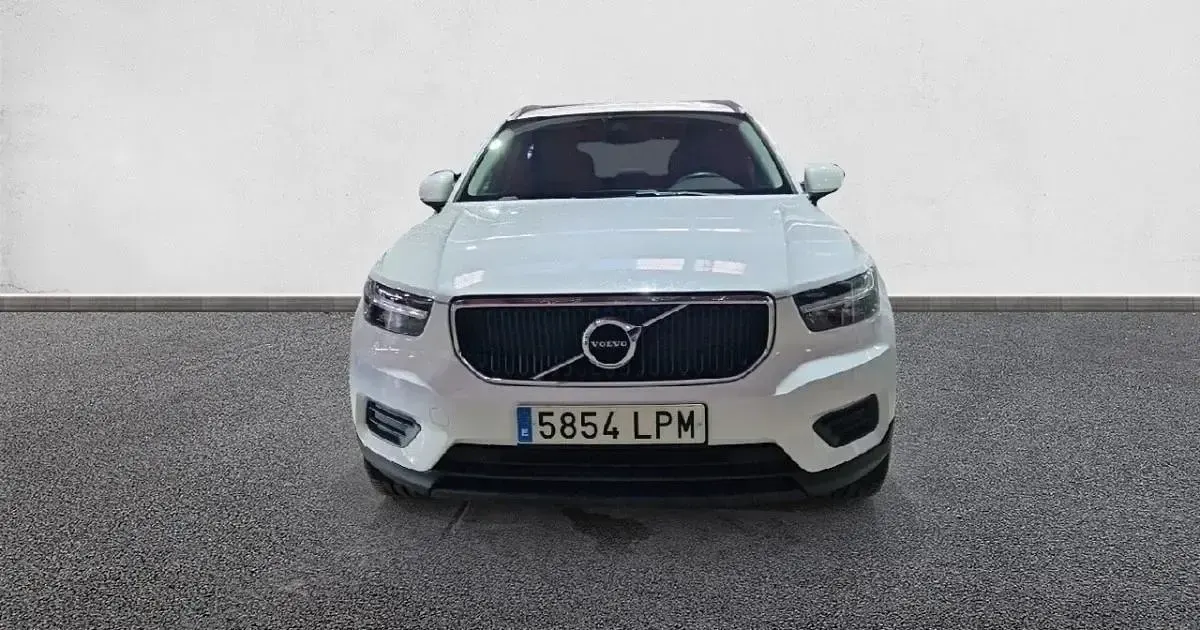 Usado Volvo XC40 Momentum 129 CV (94 kW) 2021 SUV